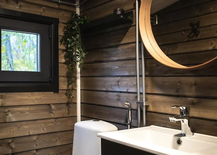 Lodge Aava Riverside