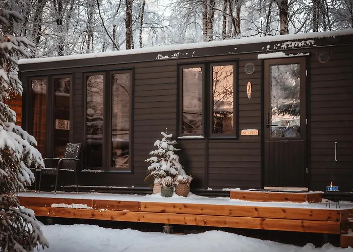 Lodge Aava Riverside *